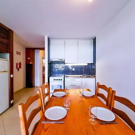 Flh Terrace Flat With Pool Ii Quarteira